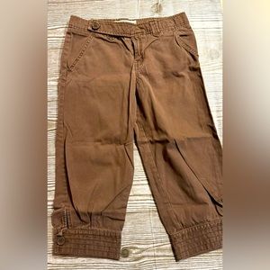 Girls capris size 12. Old Navy.